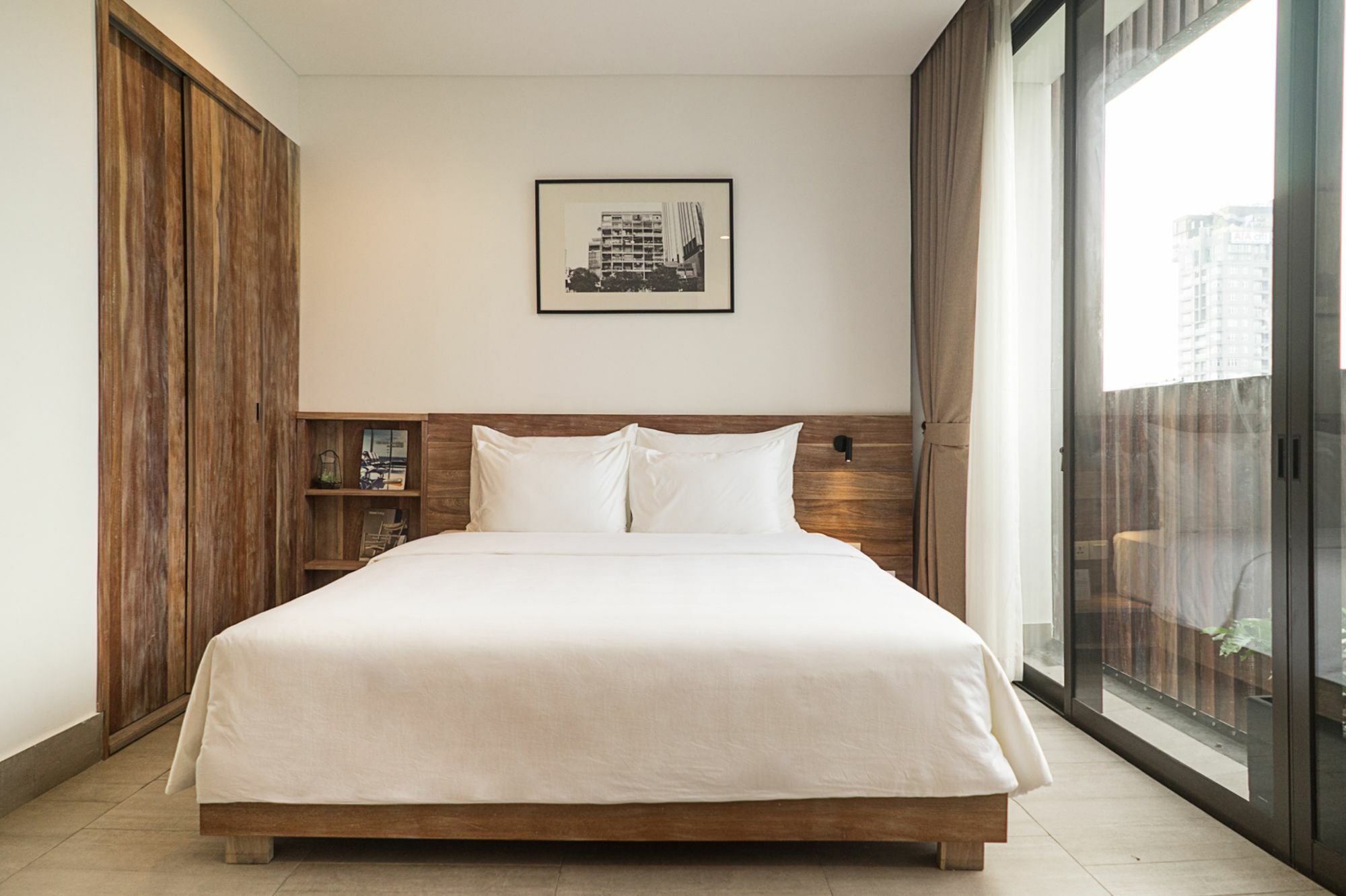 Triple E Fine Art Museum Hotel 3*