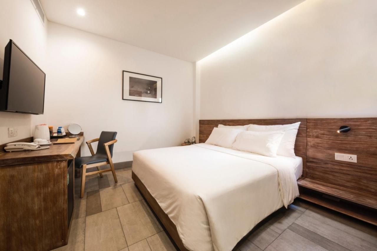 Hotel Triple E Fine Art Museum Ho Chi Minh City